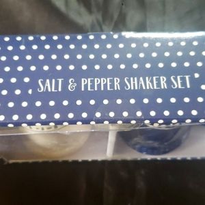 Salt and pepper set by Indigo Vibes Collection